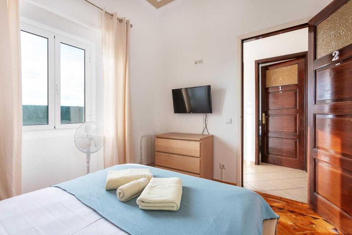 Blife Salinya Private Rooms At N125 Olhão Eksteriør billede