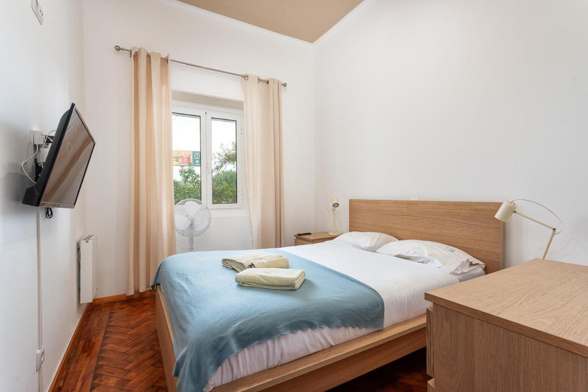 Blife Salinya Private Rooms At N125 Olhão Eksteriør billede
