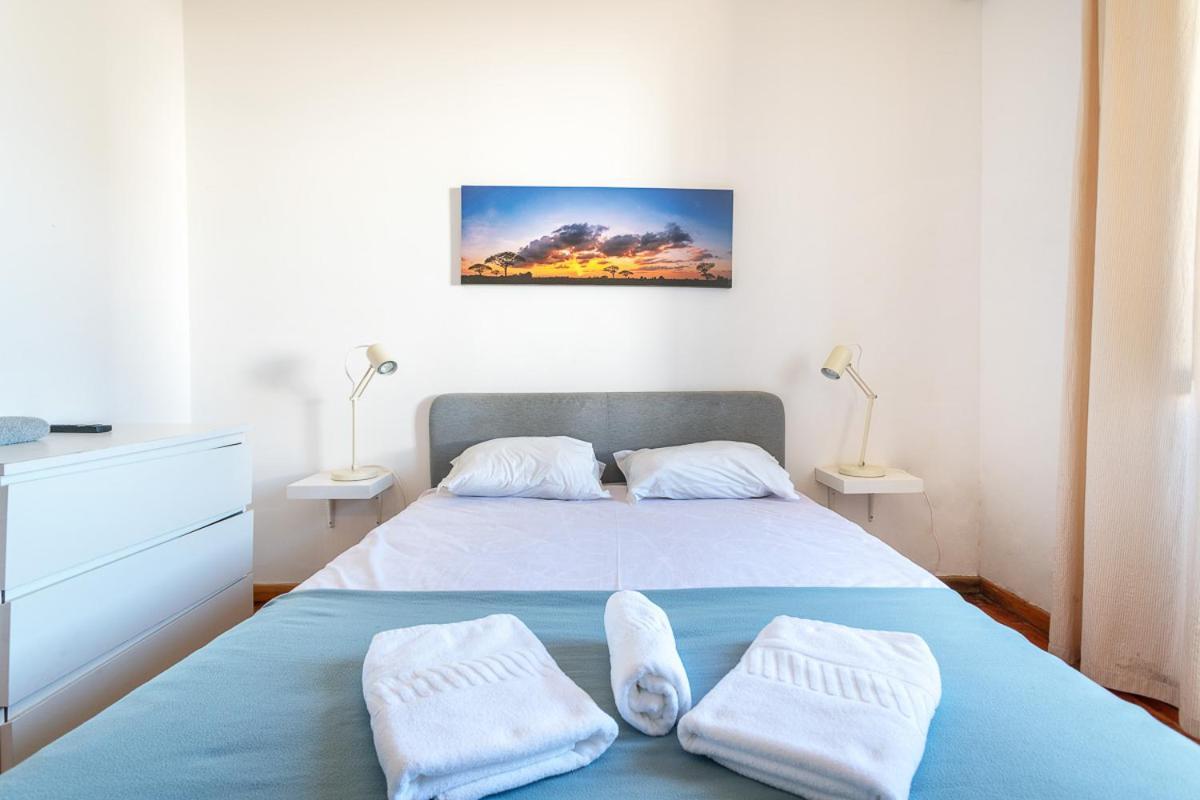 Blife Salinya Private Rooms At N125 Olhão Eksteriør billede