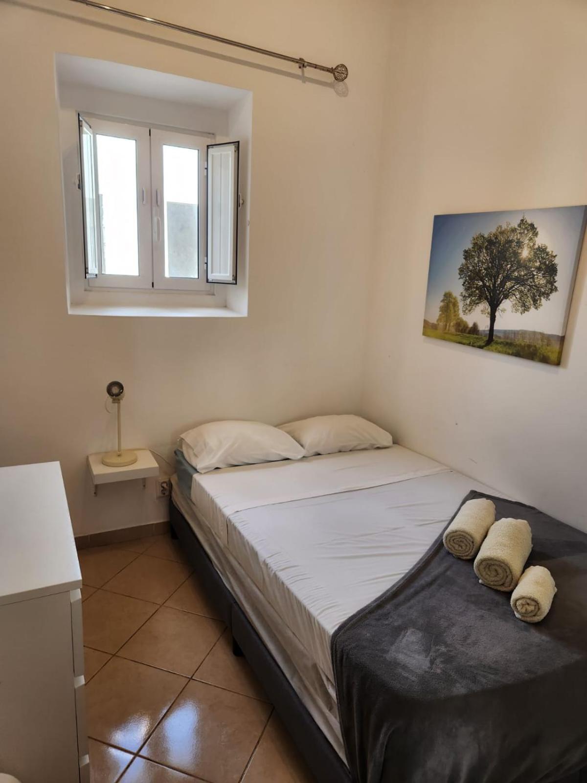 Blife Salinya Private Rooms At N125 Olhão Værelse billede